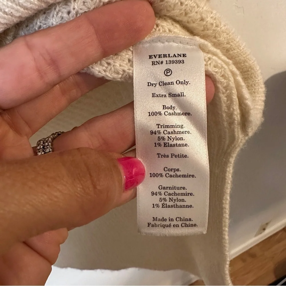 Everlane 100% Cashmere‎ Boxy Turtleneck Sweater in Bone Size XS
